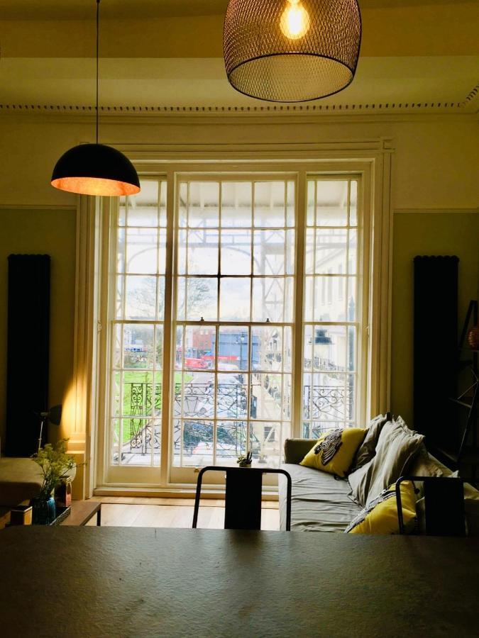 Grade 2 Listed Apartment In Heart Of Гастінгс Екстер'єр фото